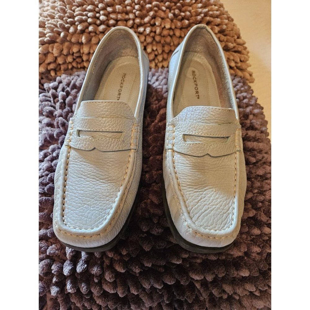 Rockport Womens Size 8 Powder Baby blue Shimmer Loafers